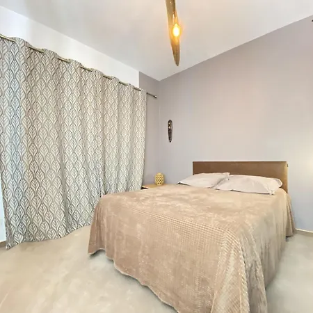 Le Meridien, Centre アパート ロデーズ